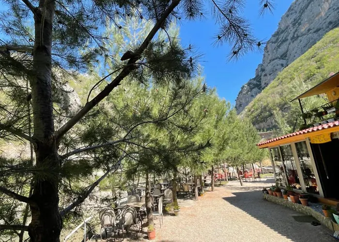 Bovilla Canyon Тирана