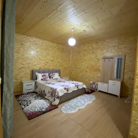 Bovilla Canyon 酒店 3*